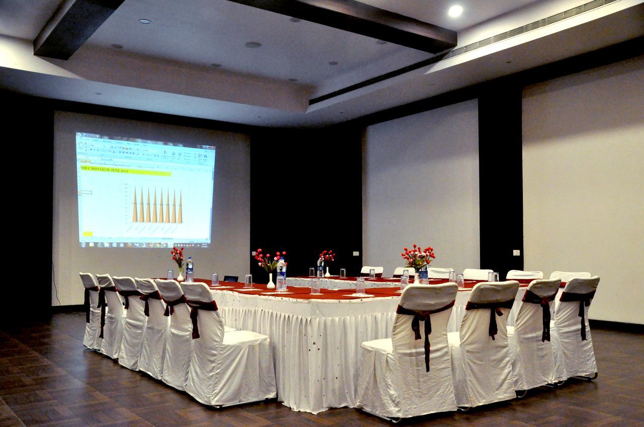 Hotel Suncity Palace Jharsuguda Экстерьер фото
