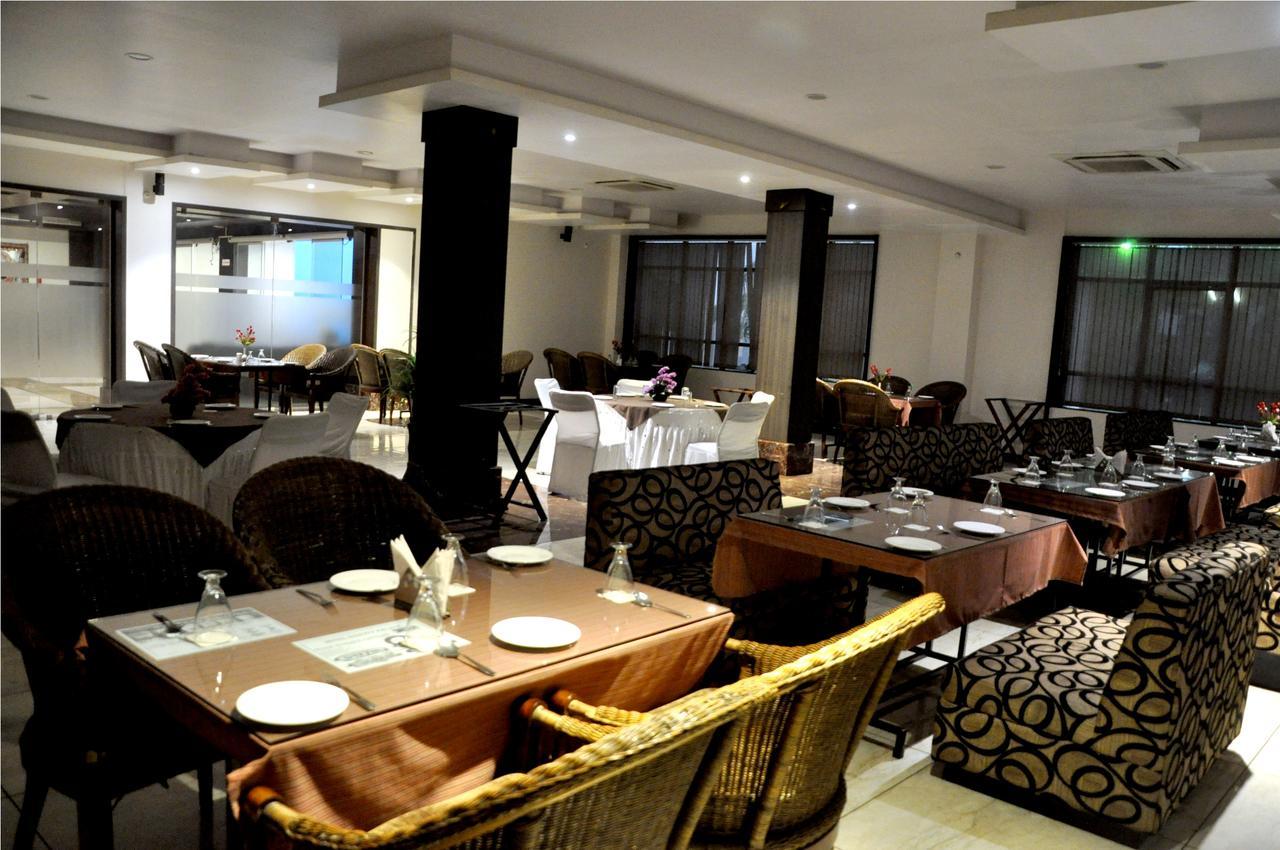 Hotel Suncity Palace Jharsuguda Экстерьер фото