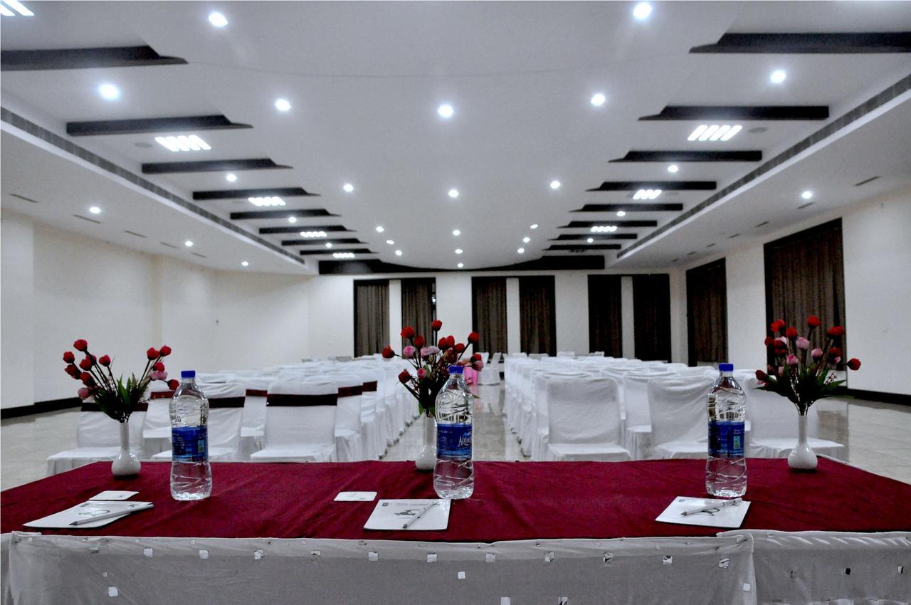 Hotel Suncity Palace Jharsuguda Экстерьер фото